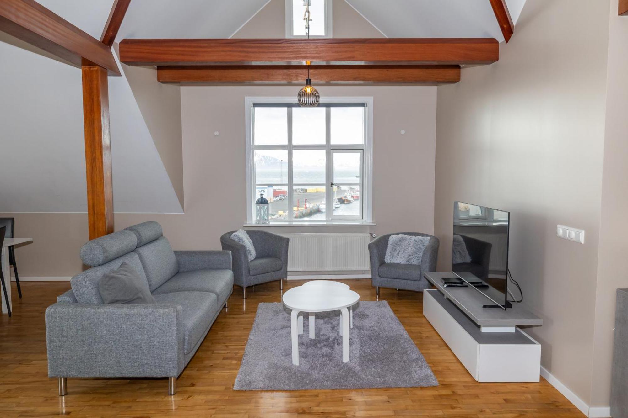 Bjarnabuth Apartment ฮูซาวิก ภายนอก รูปภาพ
